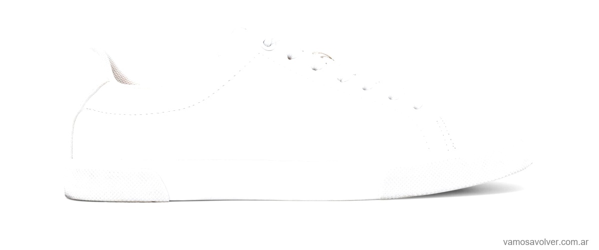 Zapatillas chunky blancas: la combinación perfecta de estilo y comodidad